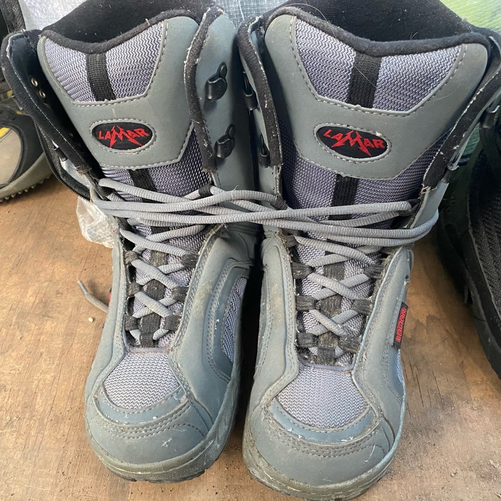 LaMar youth snowboard boots